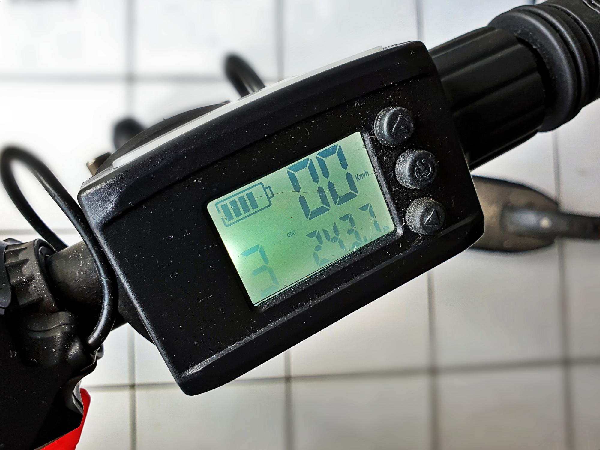 Battery Capacity & Range in Electric Two-Wheelers