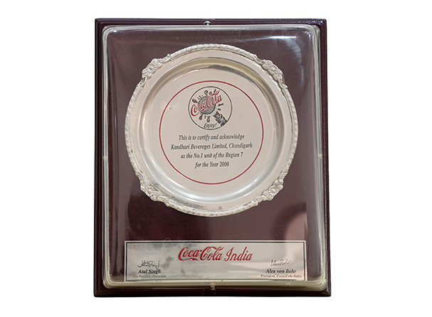 Kandhari-Award---No-1-Unit-of-Region-7--2000